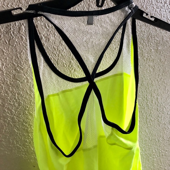 Nike Tanktop - Picture 5 of 6